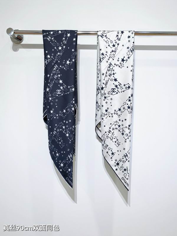 Chanel silk scarf 90X90cm E040317